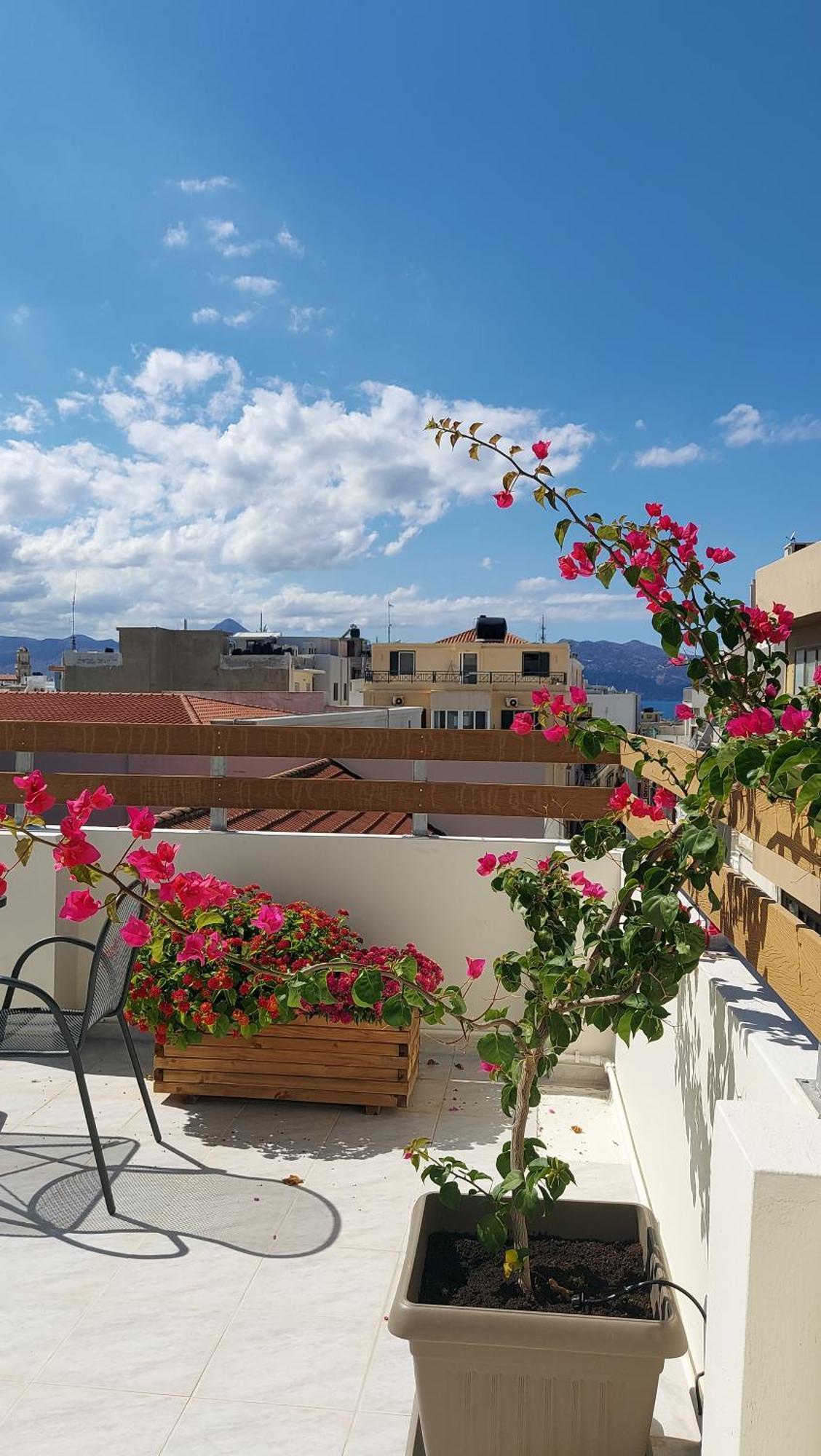 The Blue Apartment In The Heart Of Heraklion Екстер'єр фото